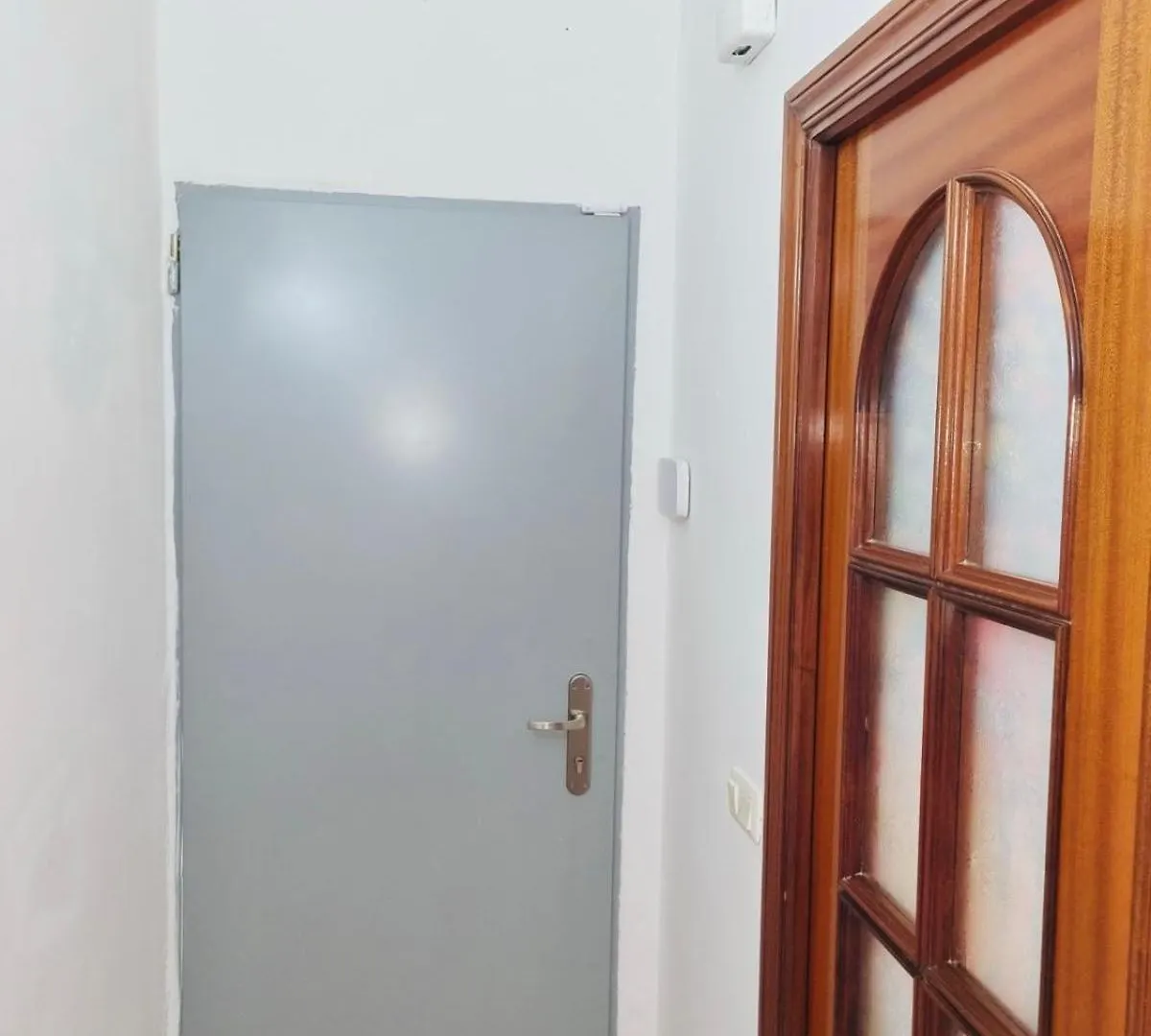 Large Modern Double Room La Línea de la Concepción 0*,  Spagna